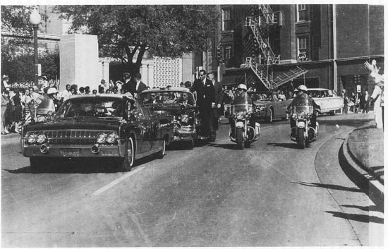 Figure 3. A photo by James Altgens does not show McLain’s motorcycle