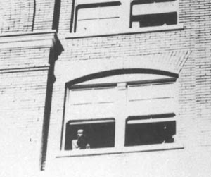 Crop of Dillard photo showing Bonnie Ray Williams and Junior Jarman on fifth floor moments after the shooting